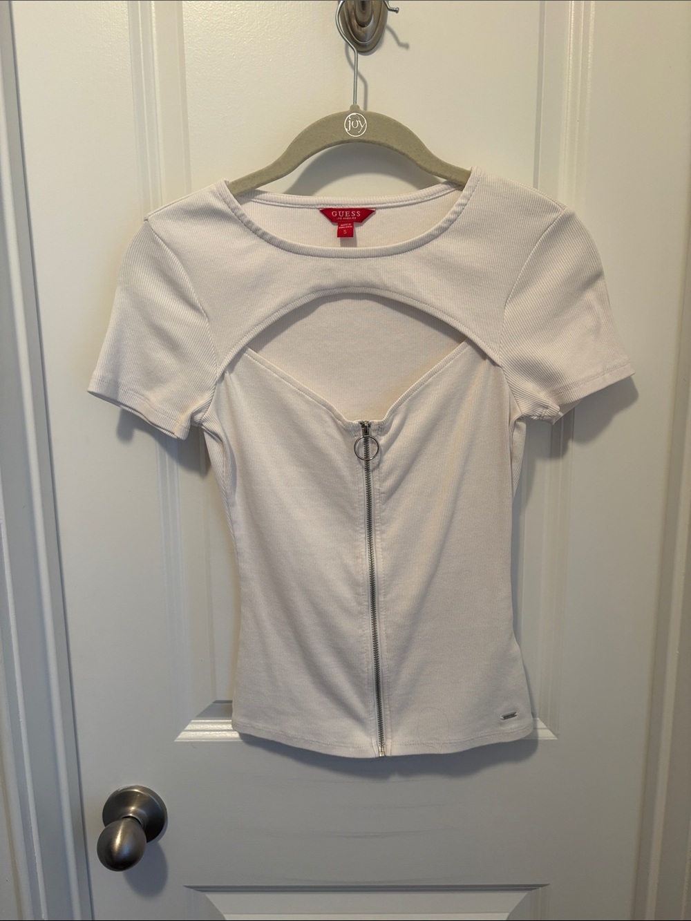 GUESS White Short-Sleeve Zip Front Cutout Tee